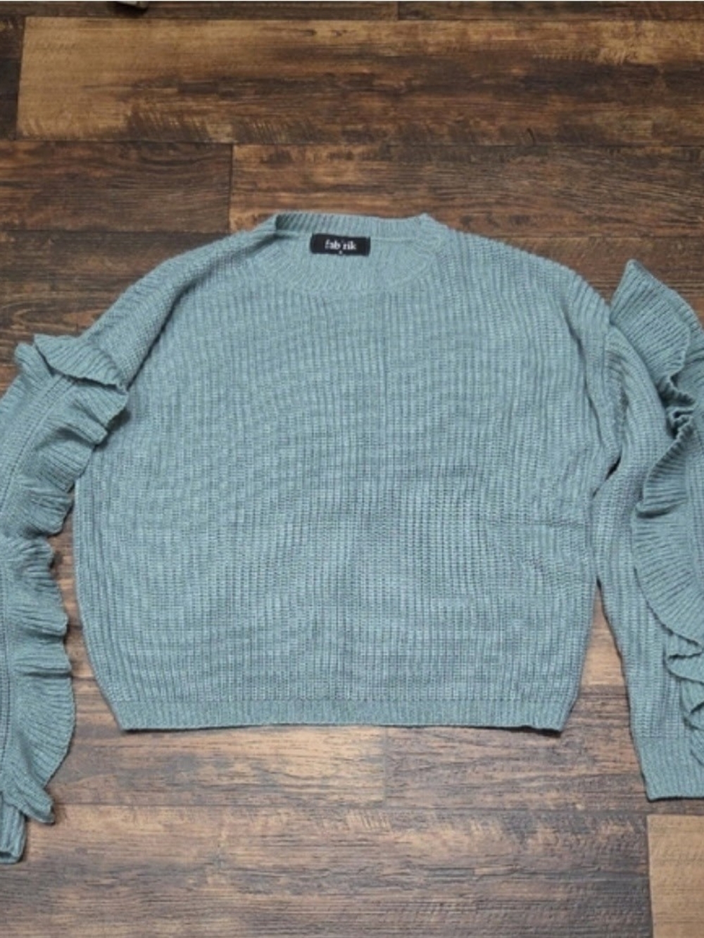 fab'rik Ruffle Sleeve Crew Sweater in Sage Green